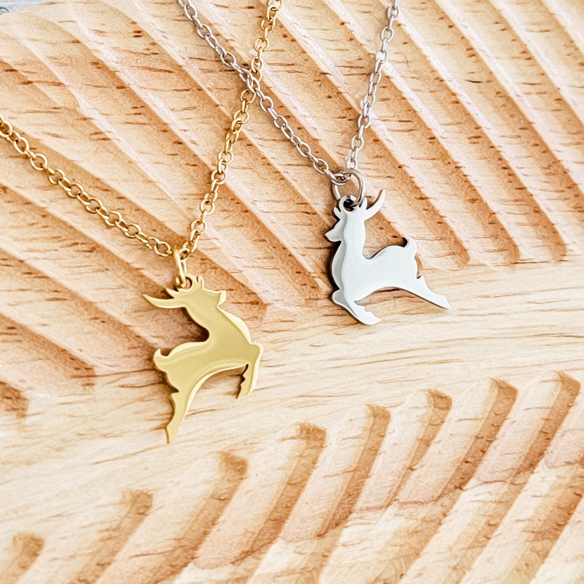 Reindeer Necklace (Silver or Gold), 1 Total, Metal Blank 182 - 