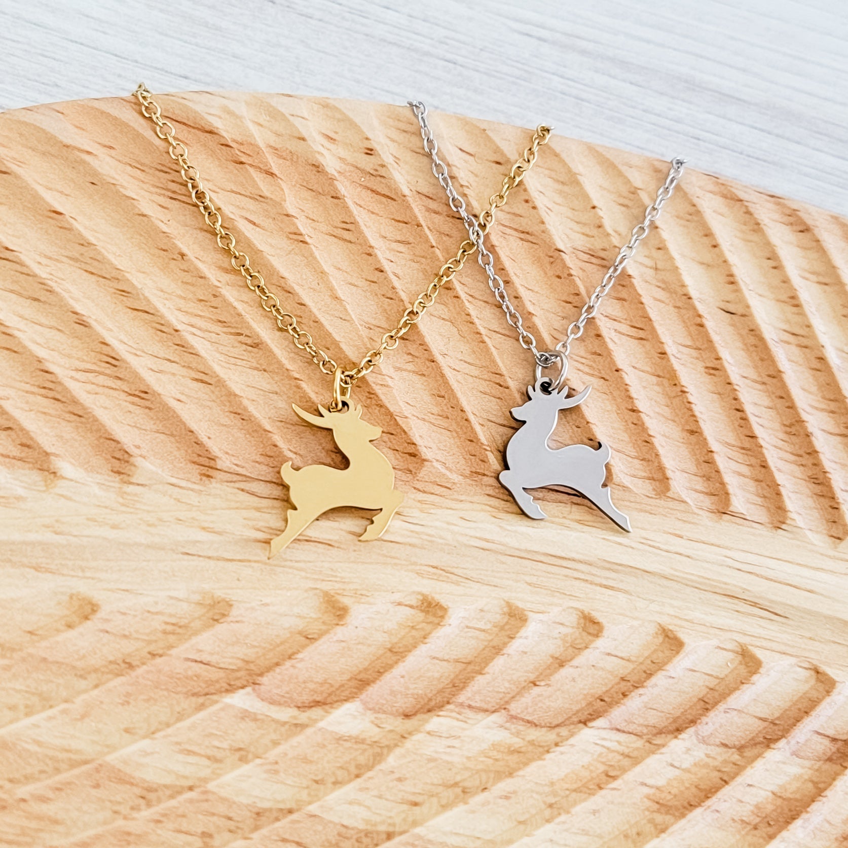 Reindeer Necklace (Silver or Gold), 1 Total, Metal Blank 182 - 