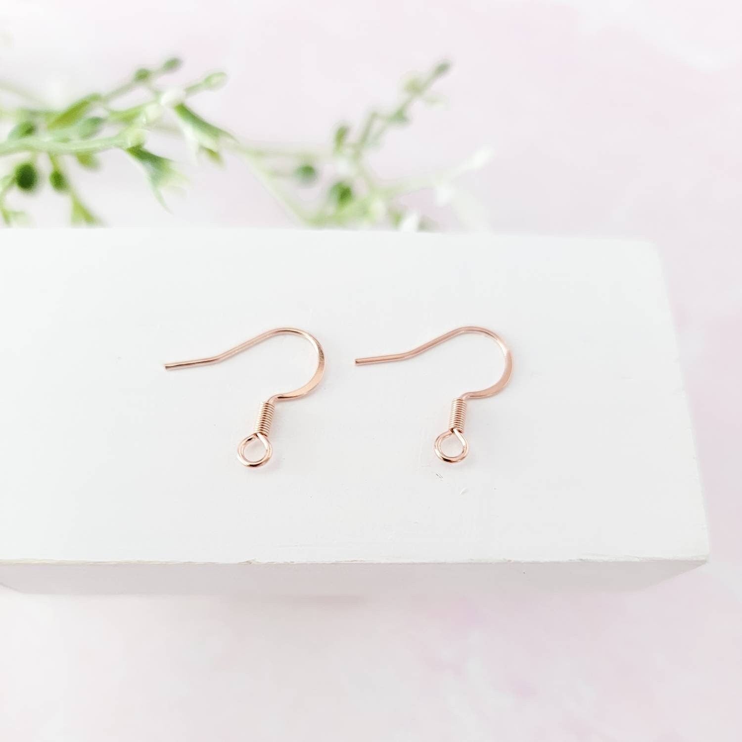 Rose Gold Stainless Ear Wires 2.5mm Hole,(Hammered Flat French Style), 20 Pieces, Earring Hook 46 - 