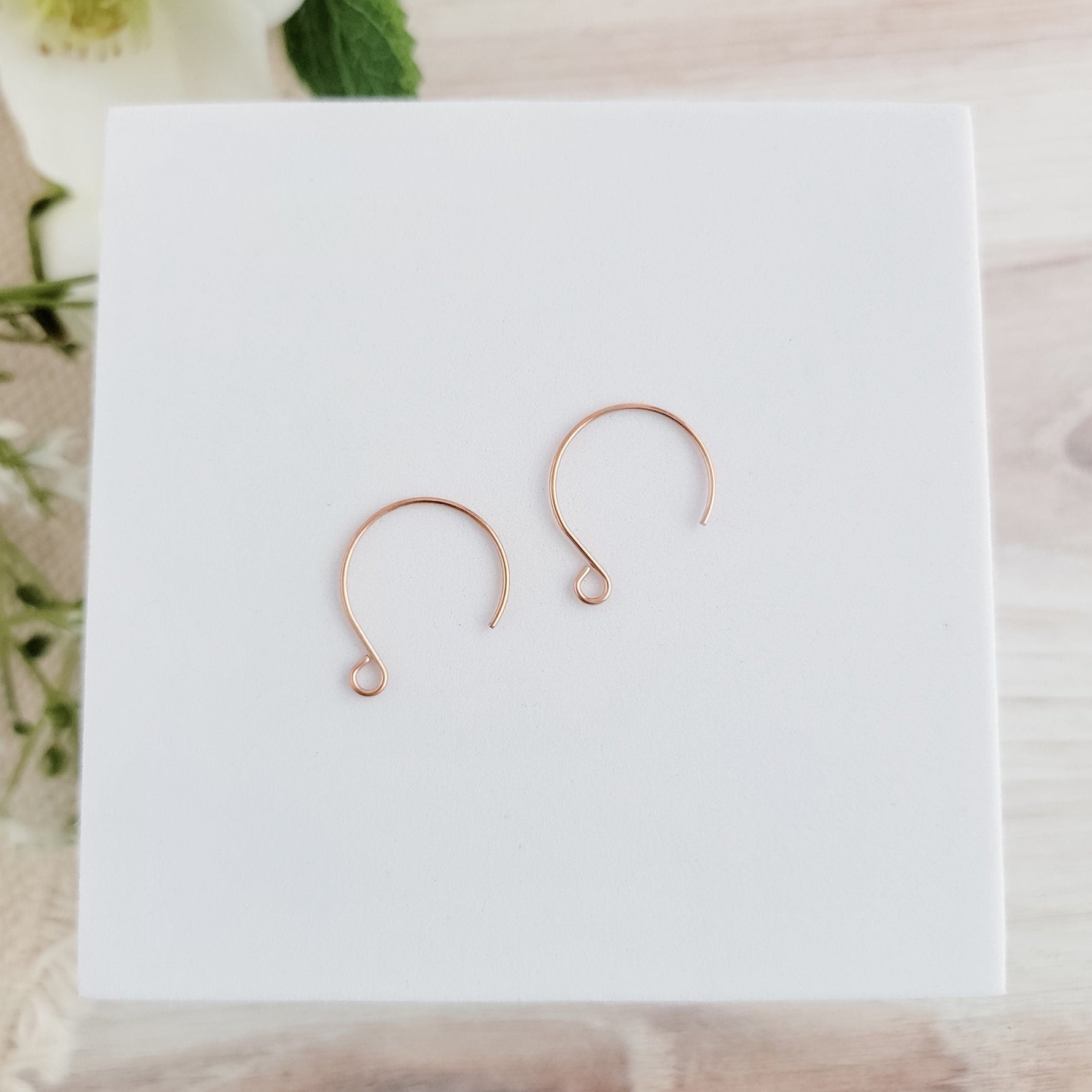 Rose Gold Stainless Steel Round Ear Wires 2.5mm Hole, 20 Pieces, Earring Hook 33 - 