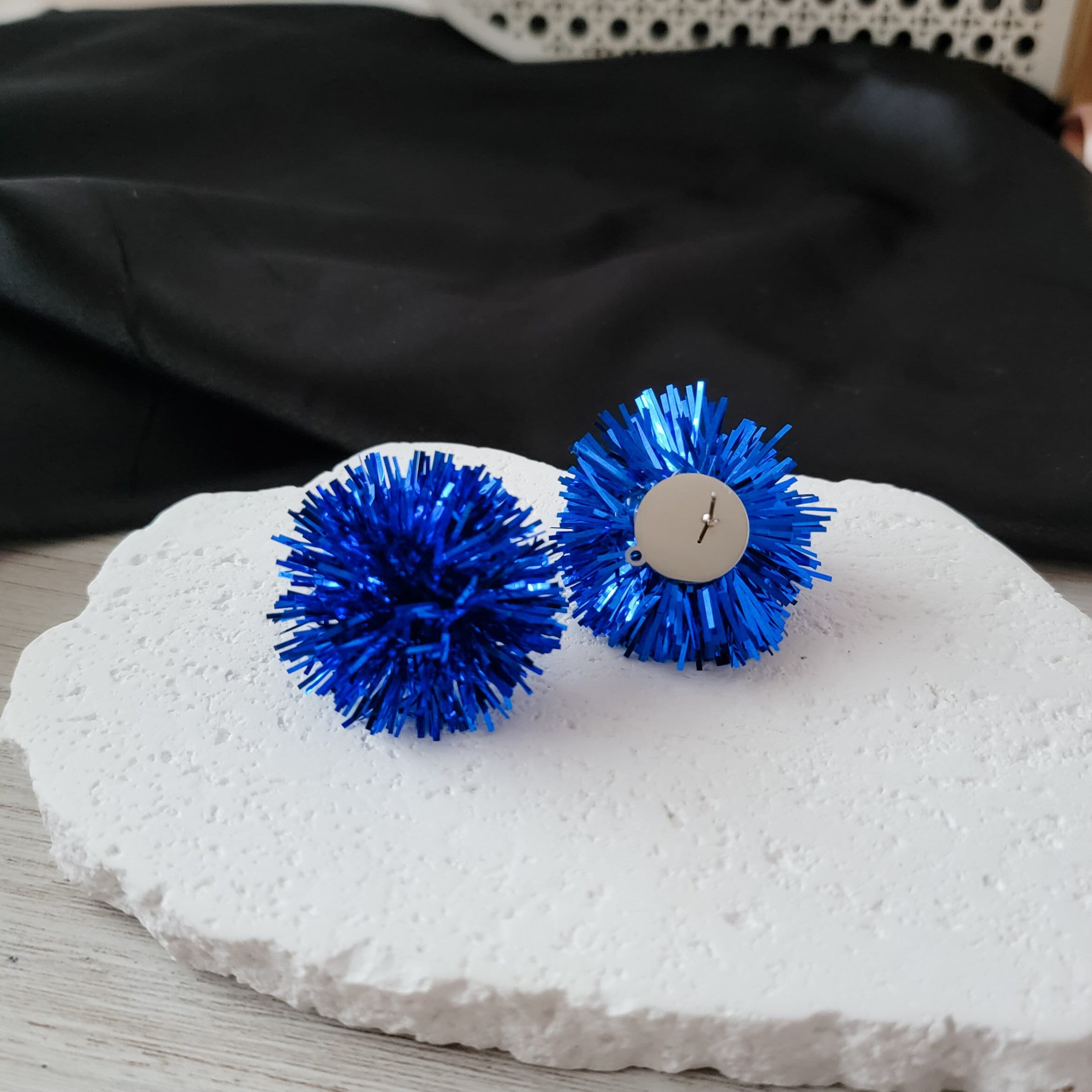 Royal Blue Tinsel 30mm Large Stud Topper, 1 Pair, Stud 171 - 