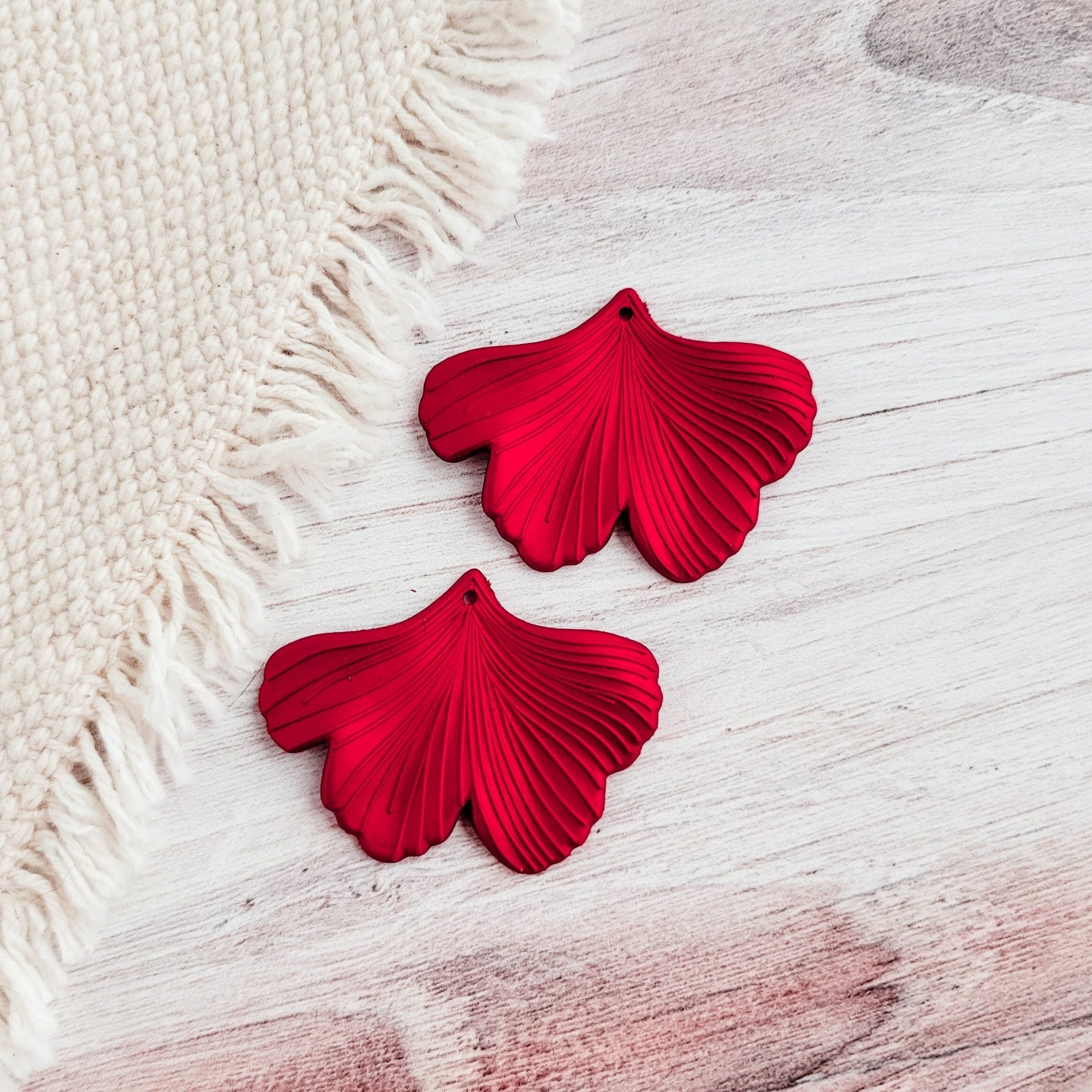 Satin Red Ginkgo Leaf Pendants, 10 Pieces, Ginkgo 16 - 