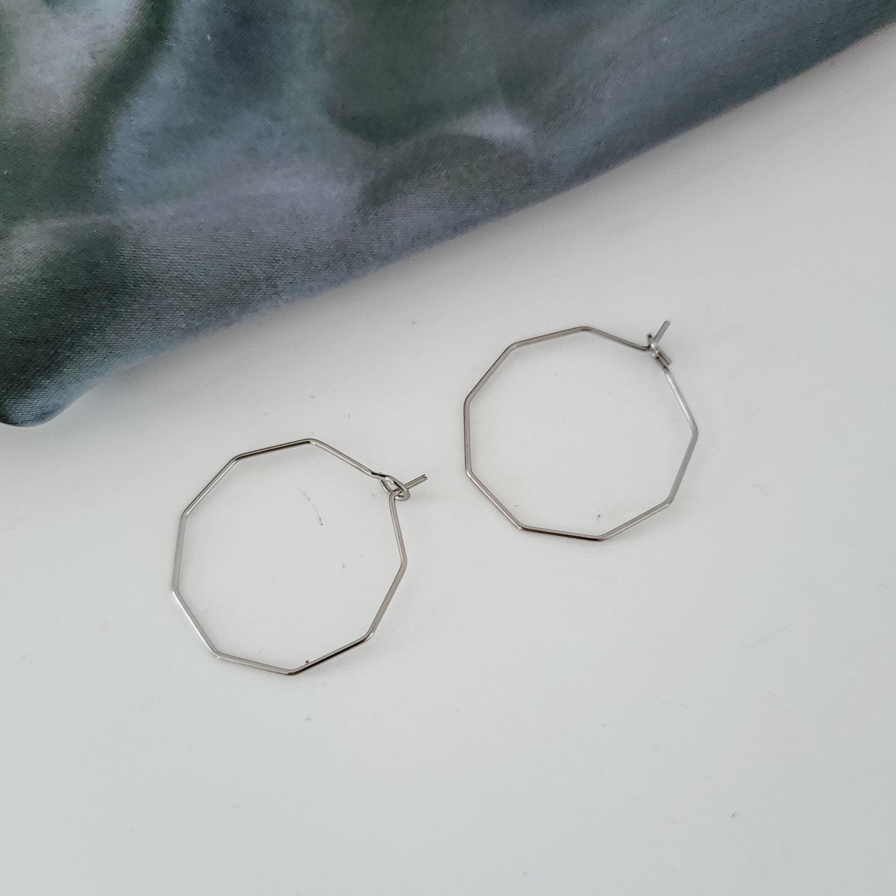 Silver 25mm Octagon Wine Hoop Stainless Steel Ear Wires, 10 Pieces, Hoop 45 - 
