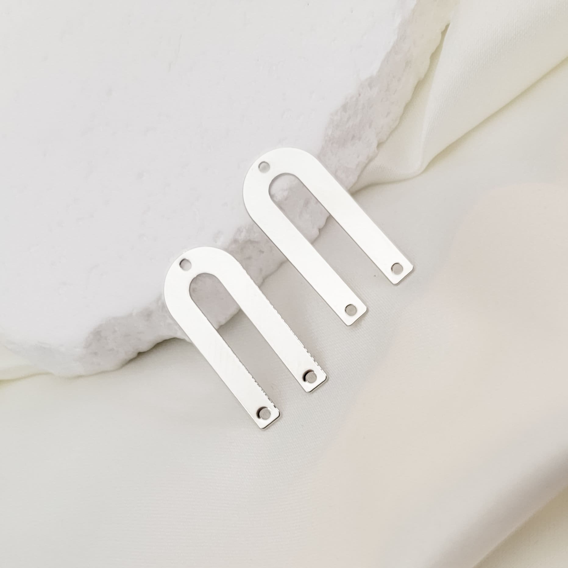 Silver Brass Narrow Arch 3 - Hole Arch Connectors, 10 Pieces, Connector 57 - 