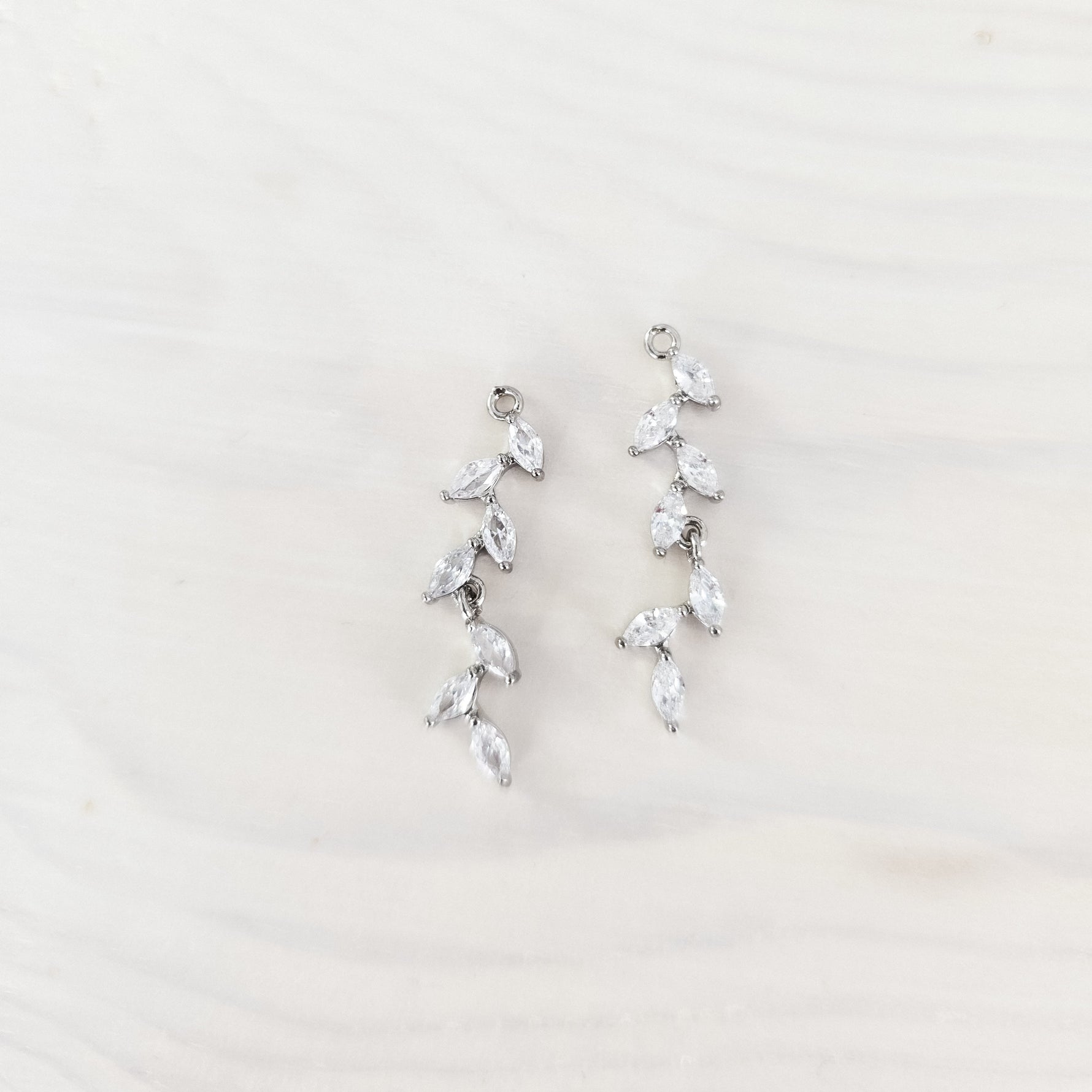 Silver Cubic Zirconia Cascading Pendant, 10 Pieces, Charm 26 - 