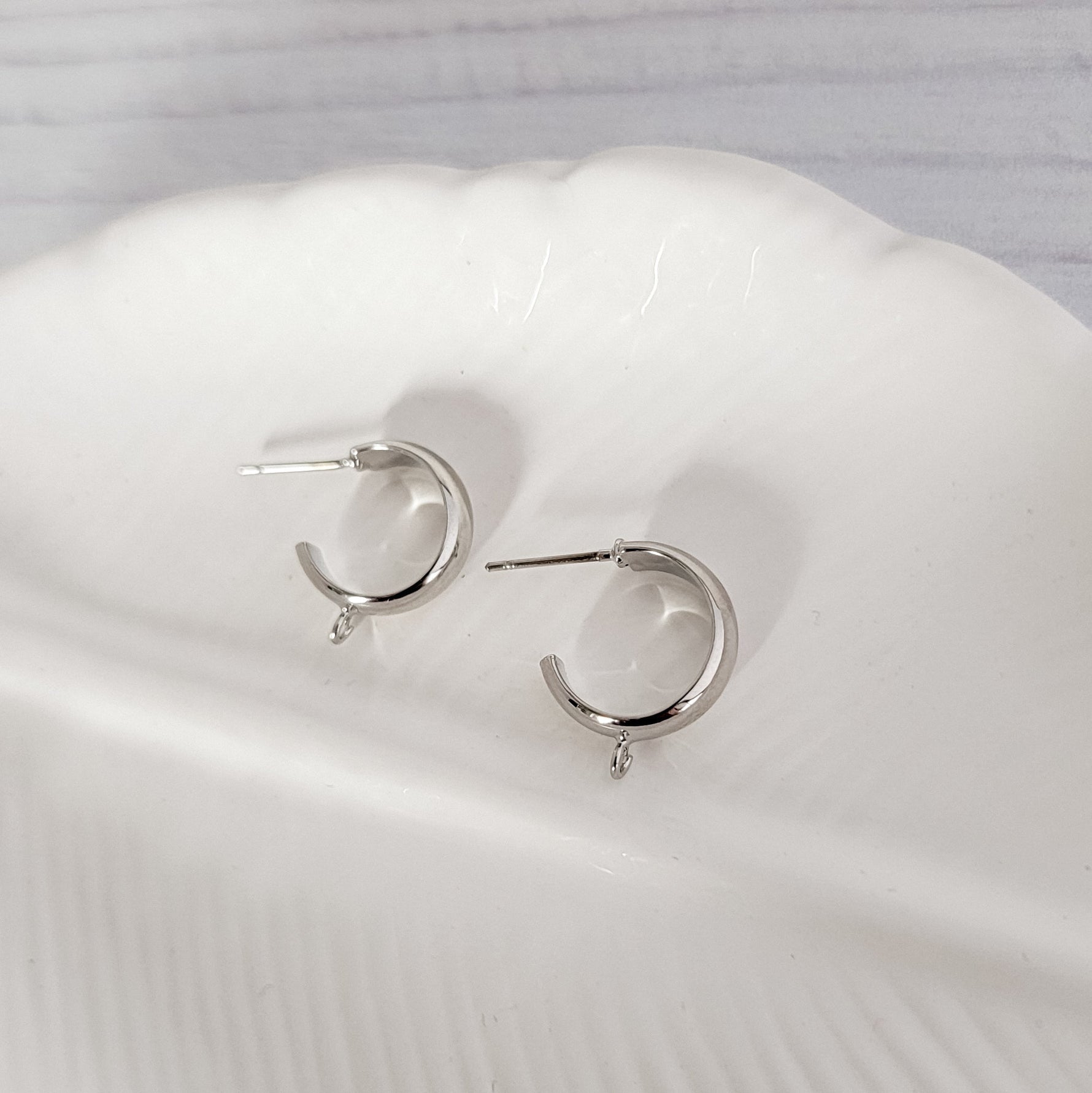 Silver Small Half Hoop with Perpendicular Loop, 10 Pieces, Hoop 8 - 