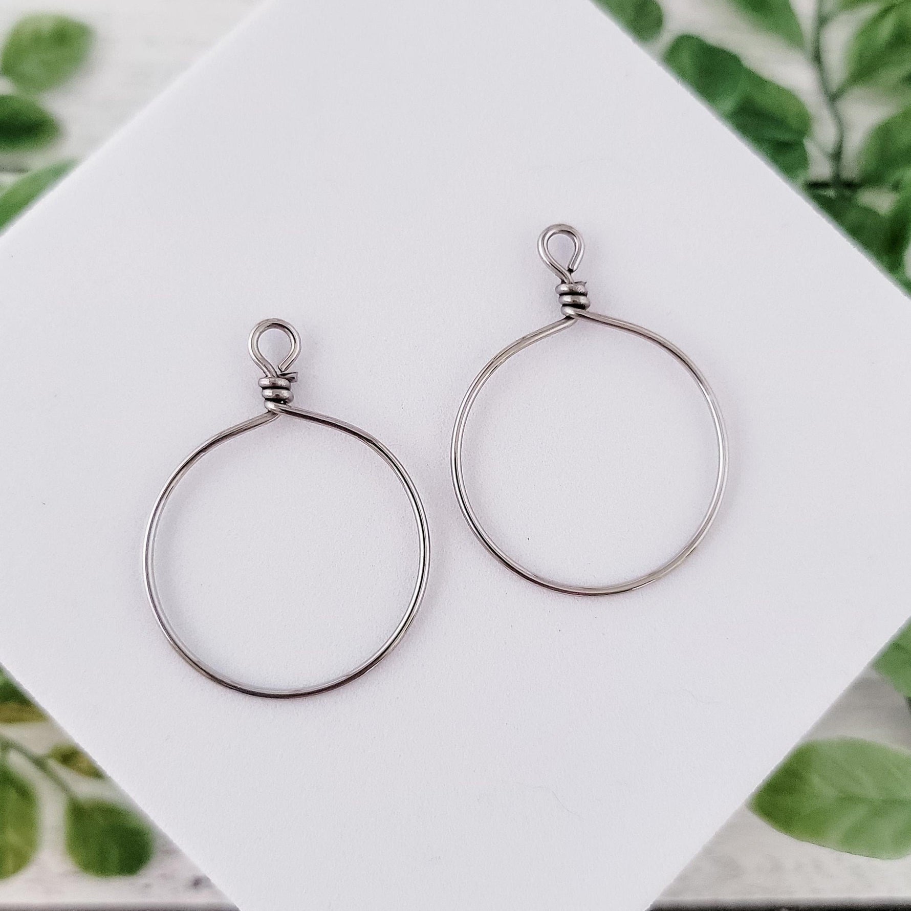 Silver Stainless Steel Round Fringe Hoop, 2 Pieces, Connector 68 - 