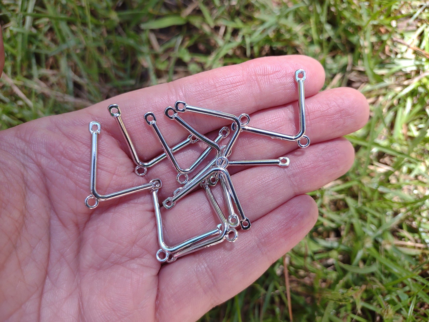 Silver V Shape Connector, 10 Pieces - 