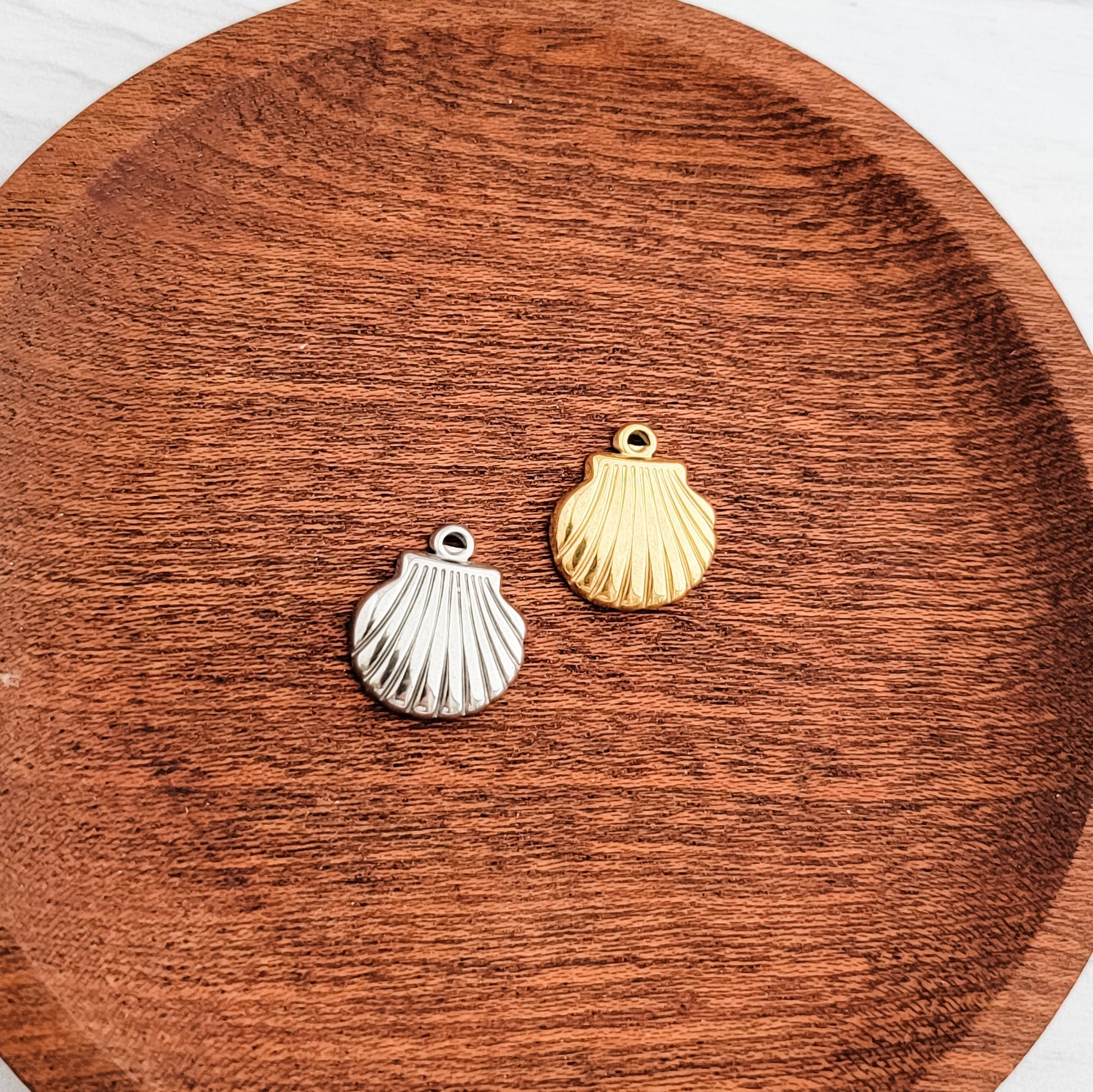 Small Scallop Shell Stainless Steel Charm (Silver or Gold), 10 Pieces, Charm 1 - 