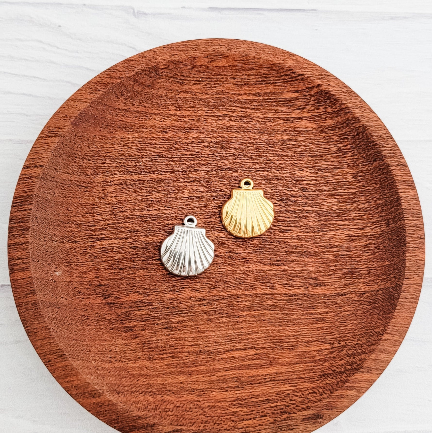 Small Scallop Shell Stainless Steel Charm (Silver or Gold), 10 Pieces, Charm 1 - 