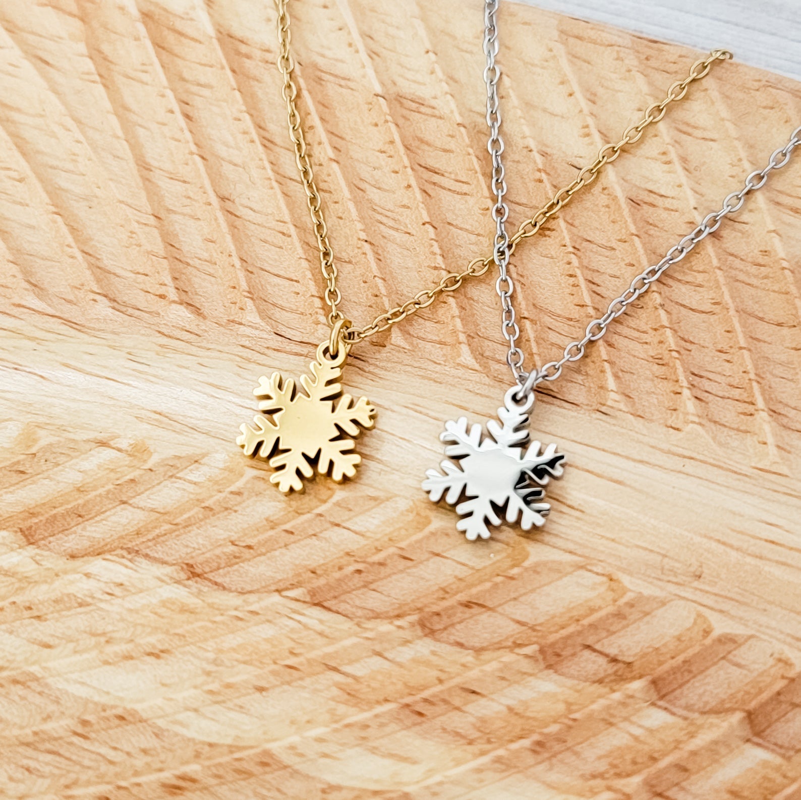 Snowflake Necklace (Silver or Gold), 1 Total, Metal Blank 181 - 