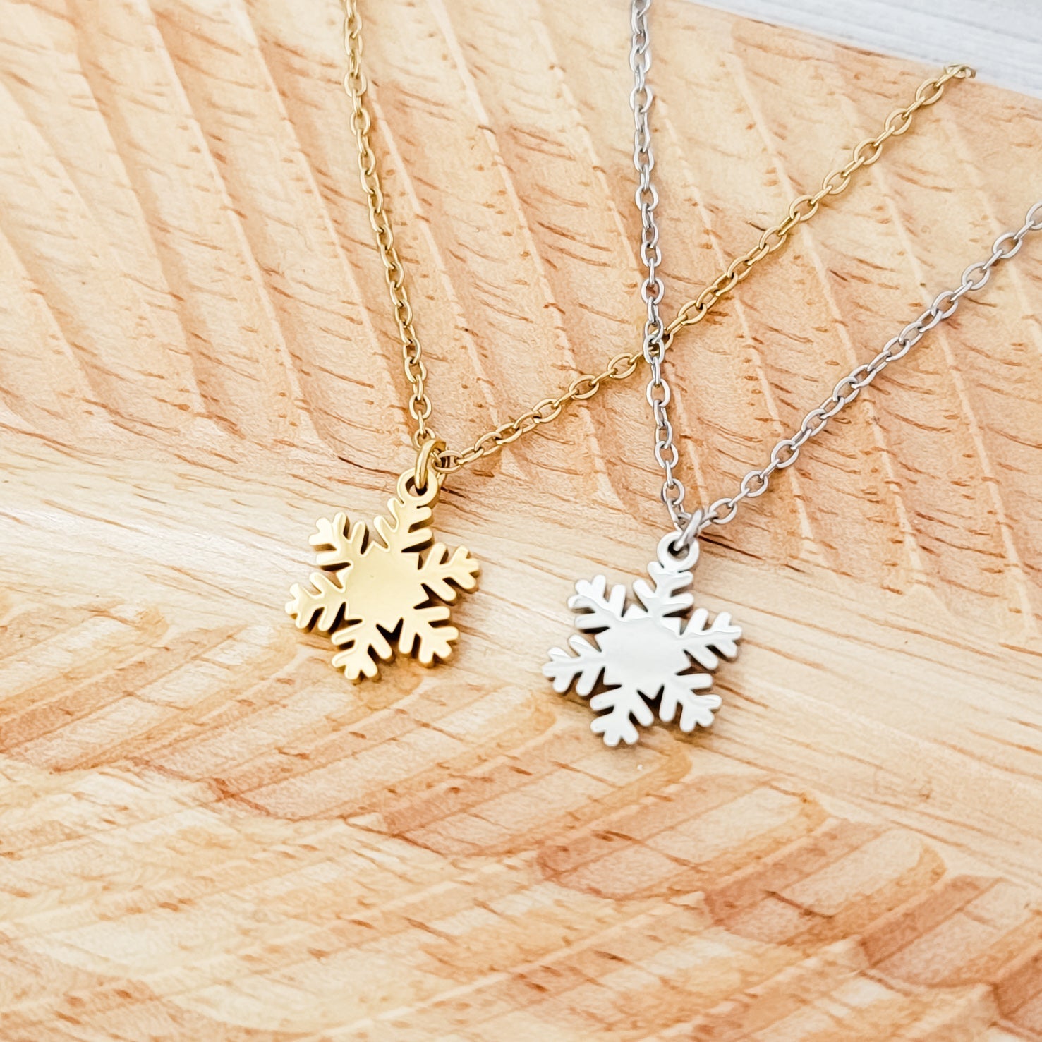 Snowflake Necklace (Silver or Gold), 1 Total, Metal Blank 181 - 