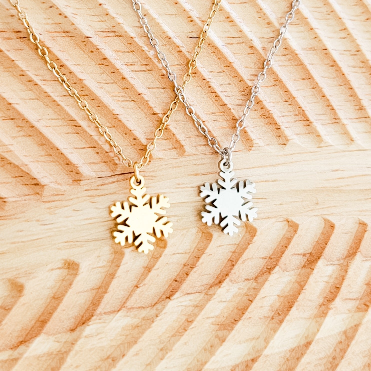 Snowflake Necklace (Silver or Gold), 1 Total, Metal Blank 181 - 