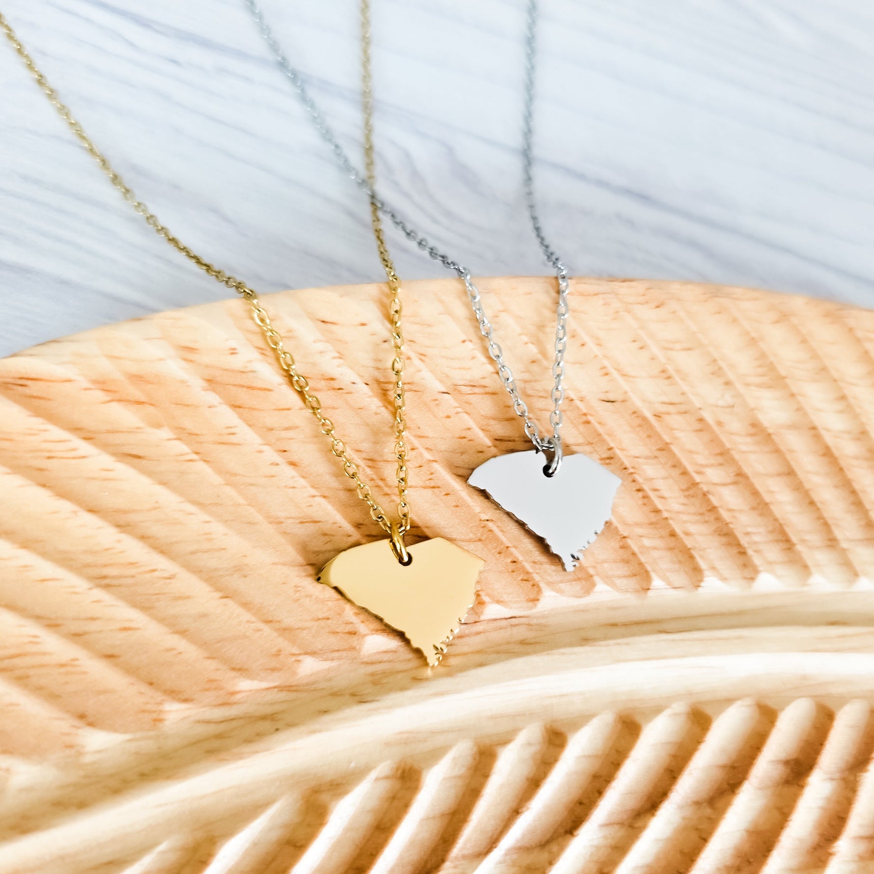 South Carolina Pendant Necklace (Silver or Gold), 1 Total, Metal Blank 213 - 