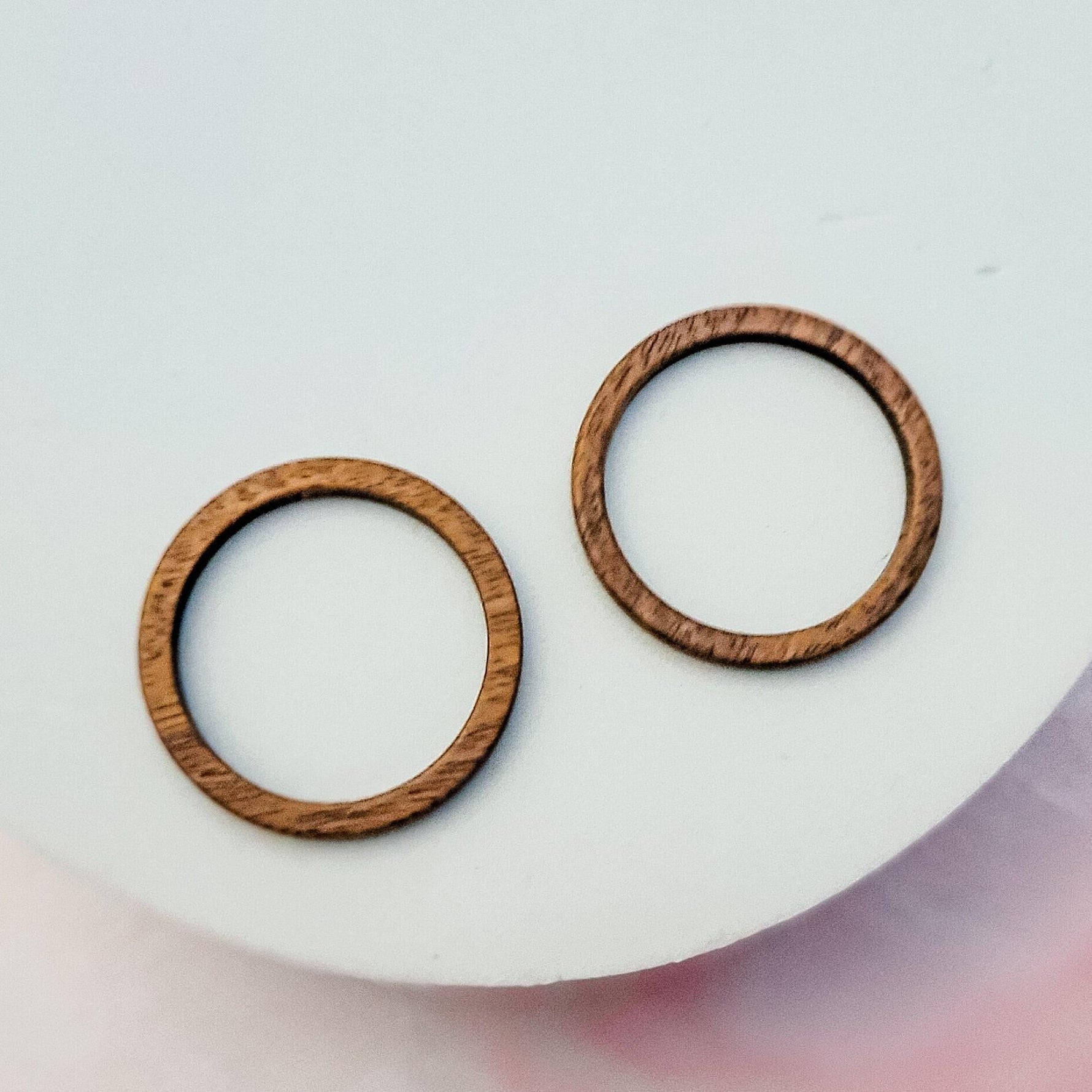 Walnut Wooden 25mm Circle Linking Rings, 10 Pieces, Wood 46 - 