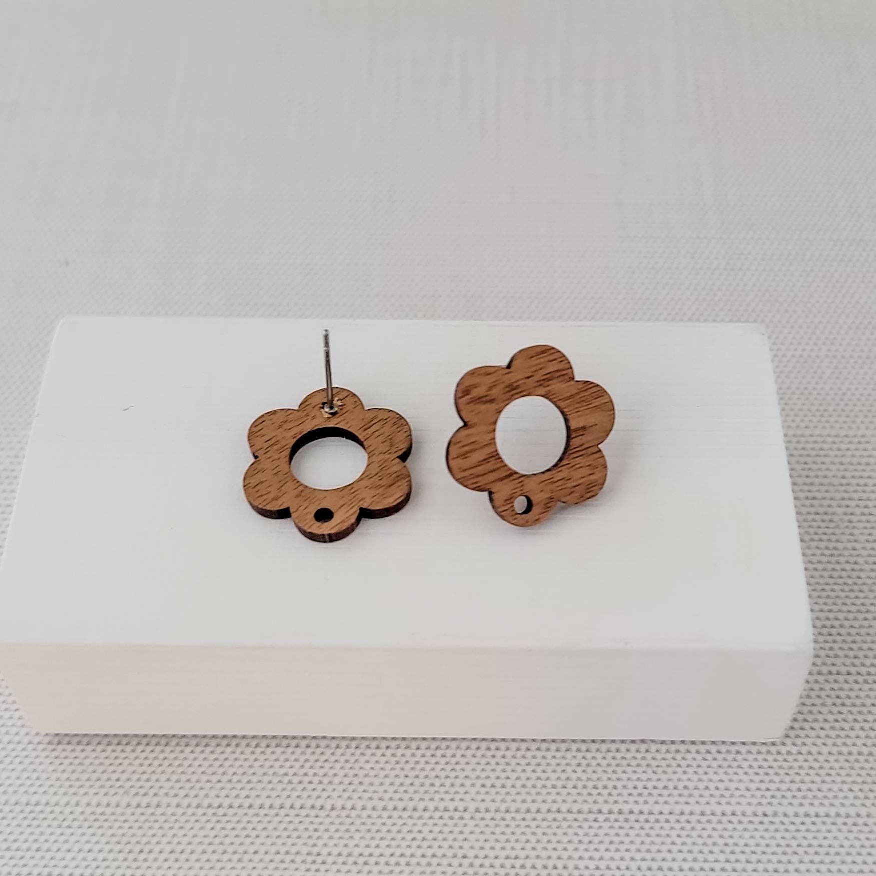 Walnut Wooden Open Flower Studs, 10 Pieces, Wood 9 - 