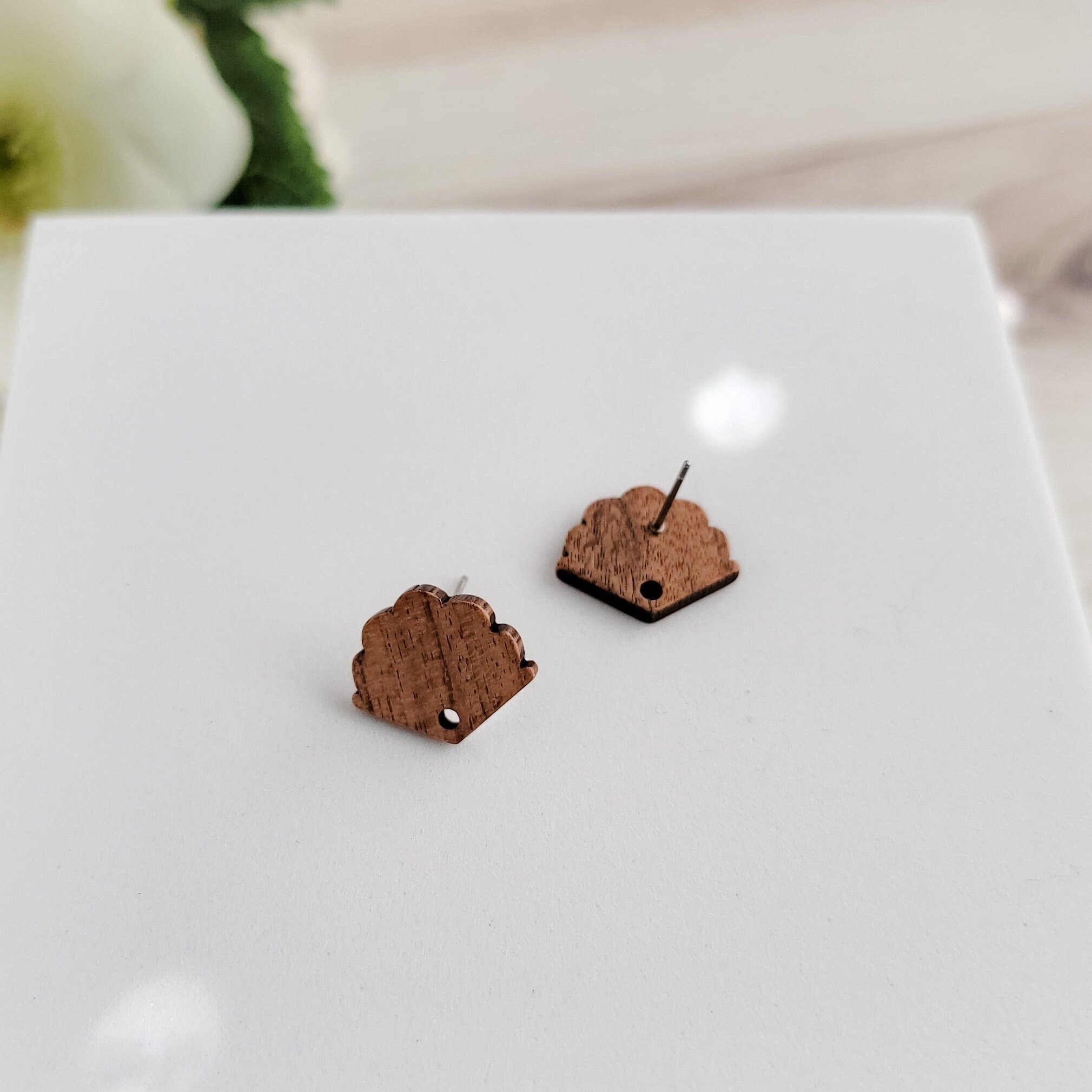 Walnut Wooden Scalloped Fan Studs, 10 Pieces, Wood 8 - 