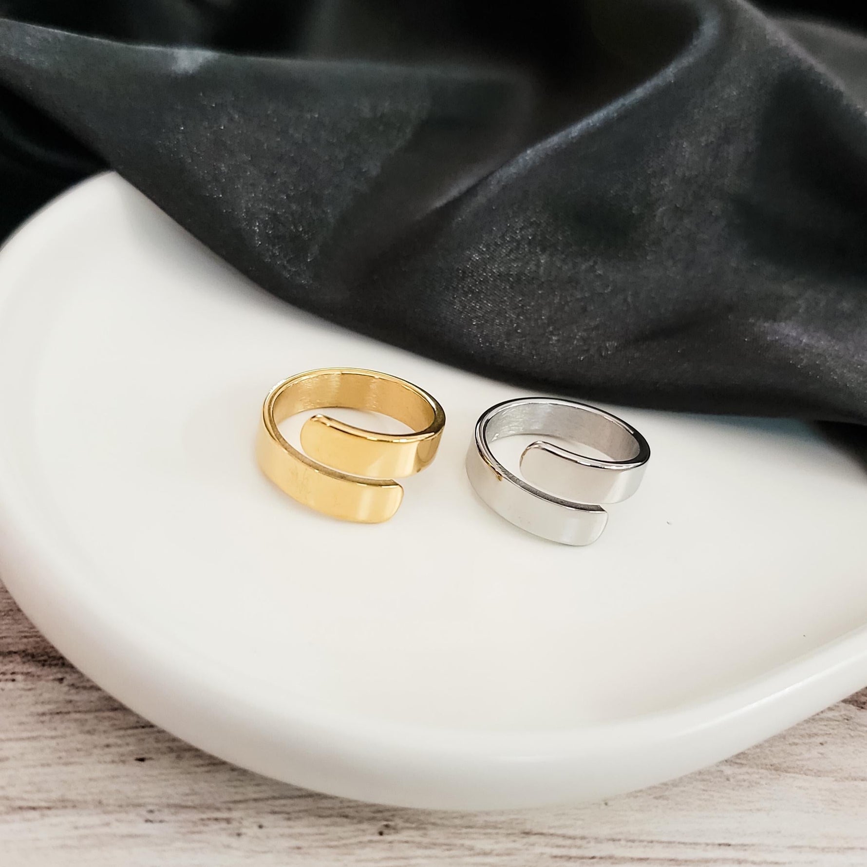 Wide Adjustable Ring (Silver or Gold, One Size), 1 Total, Metal Blank 100 - 