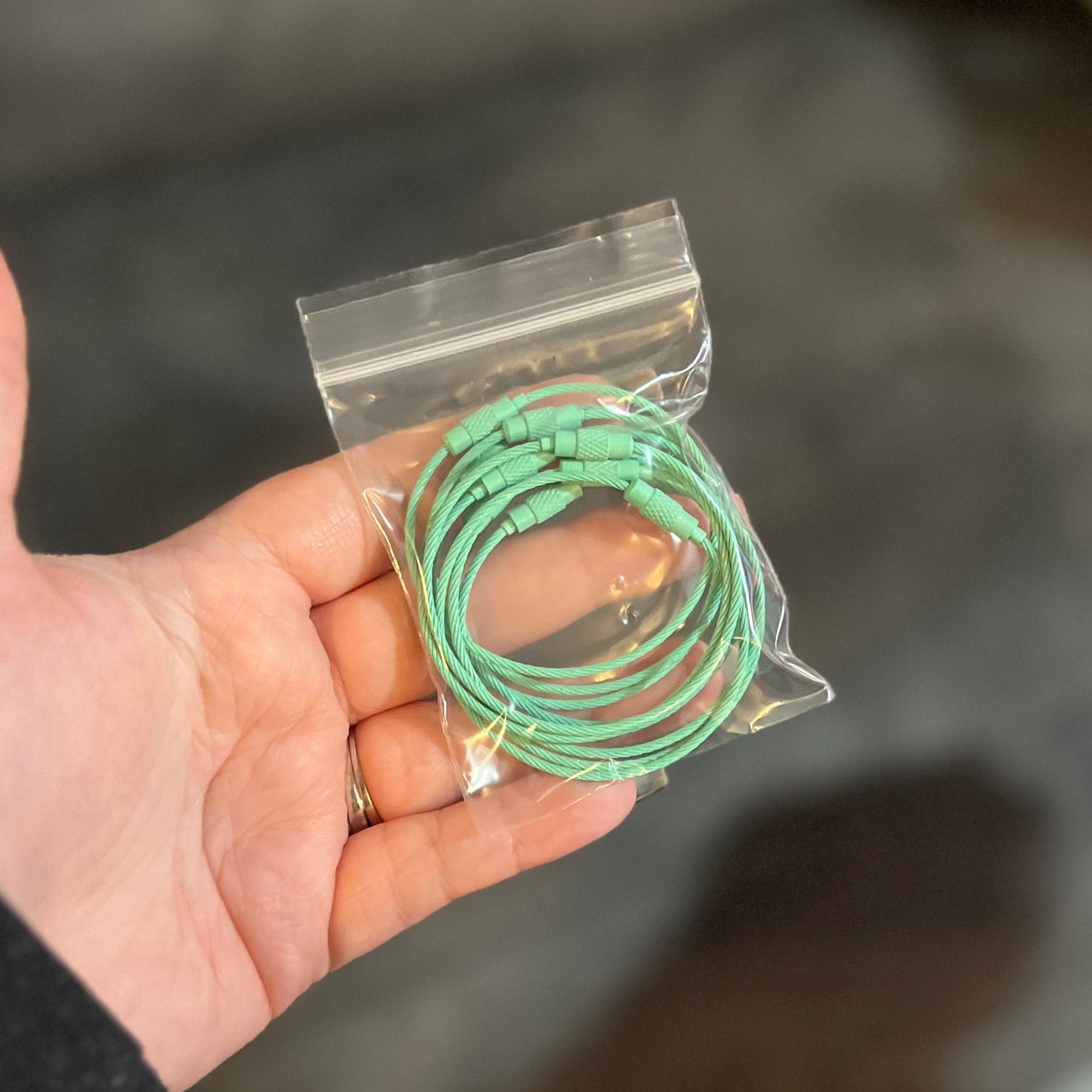 Wire Keychain Cable Thingie - Keychain Clips